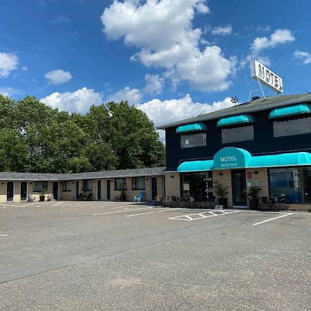 Motel Lévis Exteriör bild