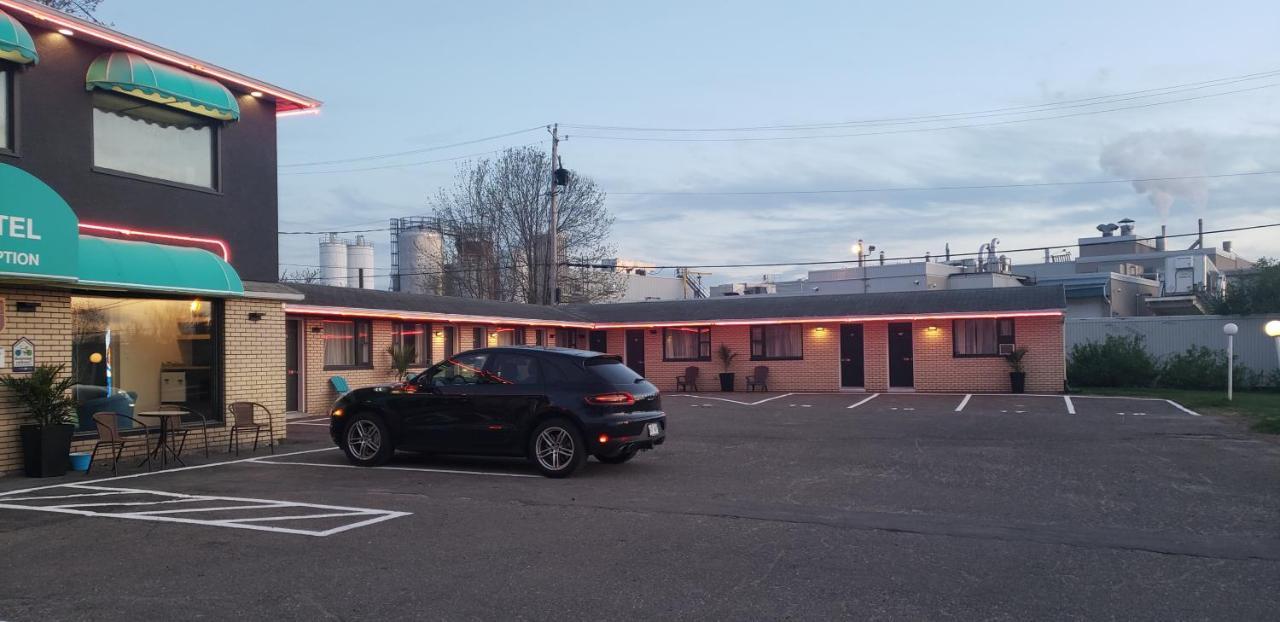 Motel Lévis Exteriör bild